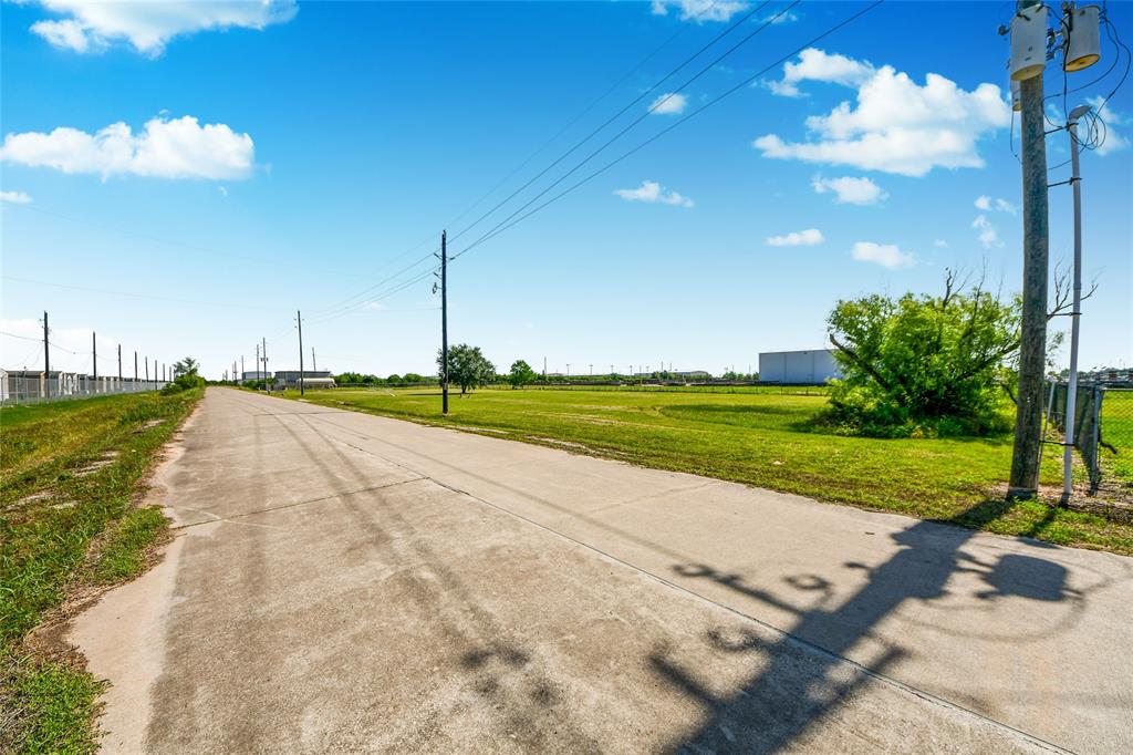 34609 Sunset Lane, Brookshire, Texas image 30