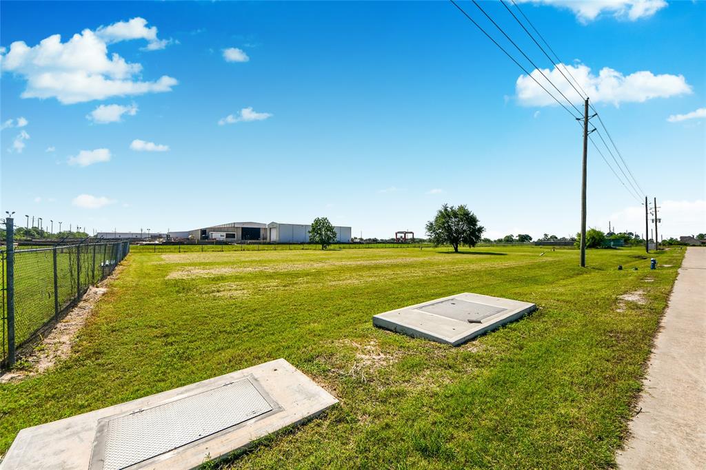 34609 Sunset Lane, Brookshire, Texas image 33