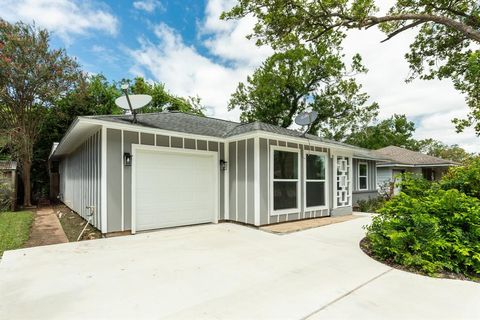 A home in Lake Jackson