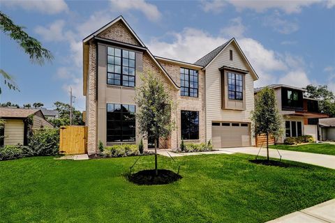 1810 Woodcrest Drive Houston TX 77018