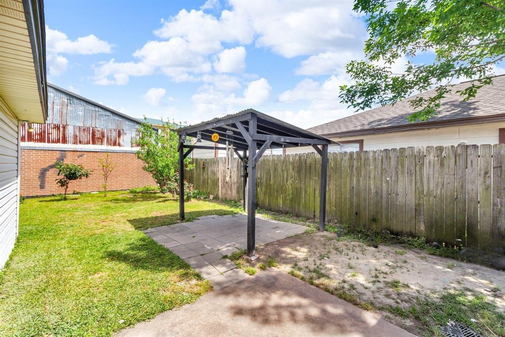 1221 Elm Street, Deer Park, Texas image 16