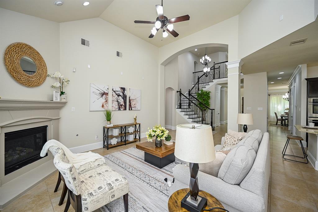 707 Weldon Park Drive, Sugar Land, Texas image 16