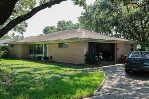 A home in Pearland