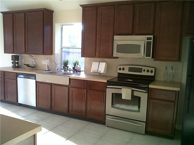 3806 Conroe Lake Court, Pearland, Texas image 8