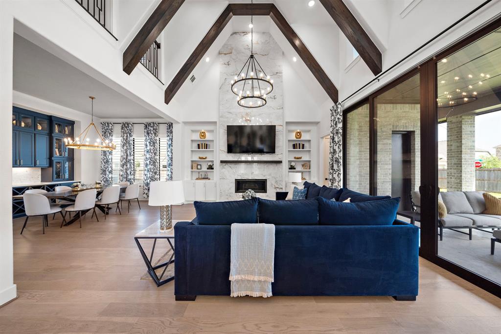 6706 Zavala Court