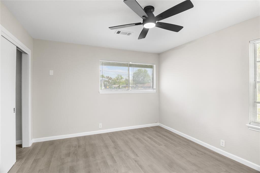 5843 Hirondel Street, Houston, Texas image 32