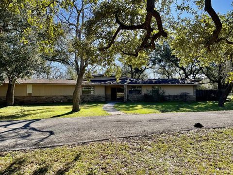 Single Family Residence in Eagle Lake TX 116 Laughlin Road.jpg