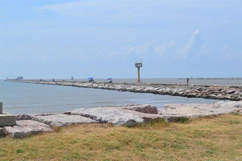 A home in Surfside Beach