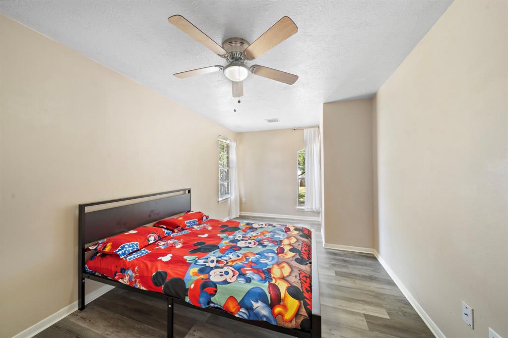 4210 W Meadows Drive, Sugar Land, Texas image 20