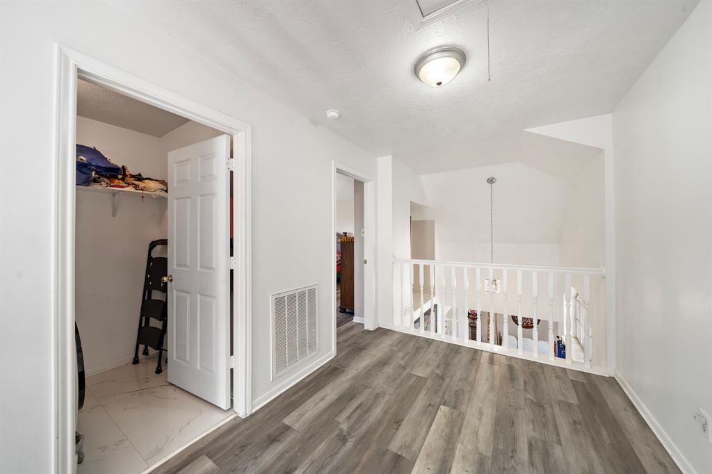 4210 W Meadows Drive, Sugar Land, Texas image 21