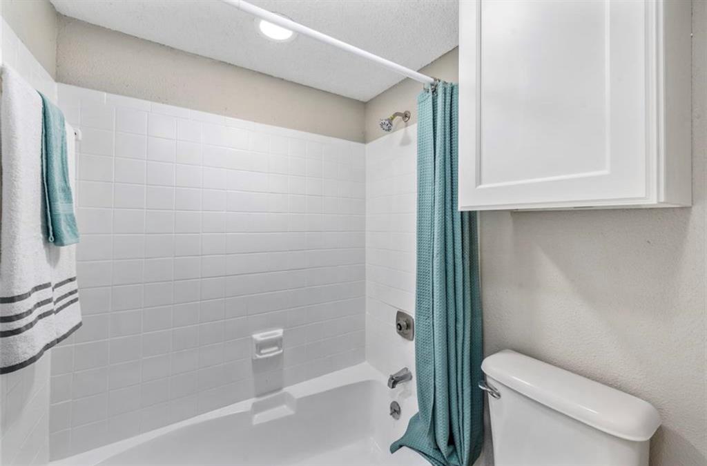 3768 Tanglewilde Street #J5, Houston, Texas image 16