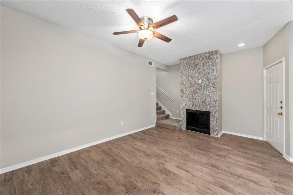 3768 Tanglewilde Street #J5, Houston, Texas image 6