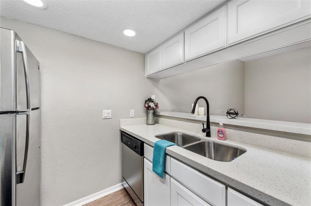 3768 Tanglewilde Street #J5, Houston, Texas image 15