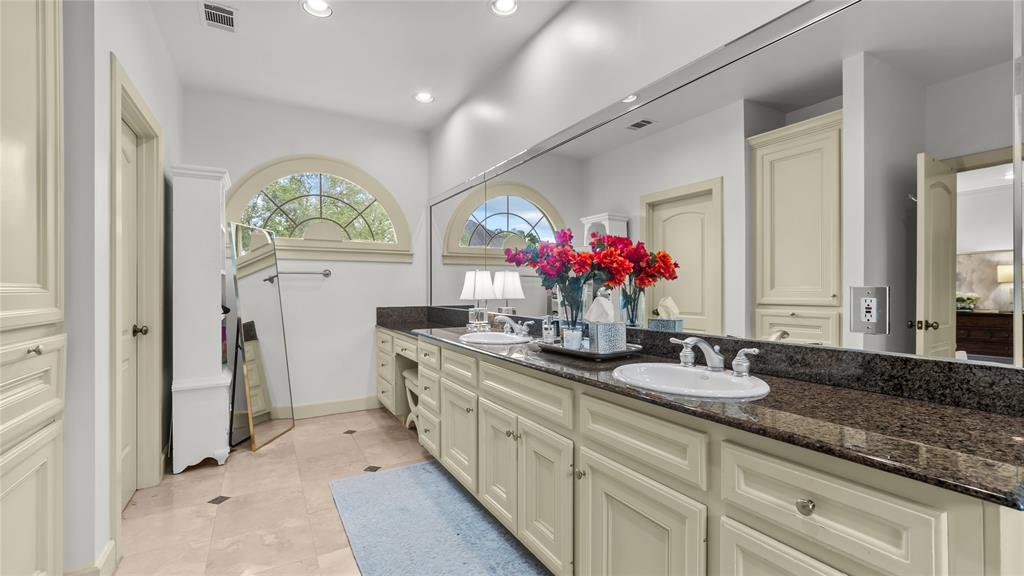 5558 Aspen Street, Bellaire, Texas image 20