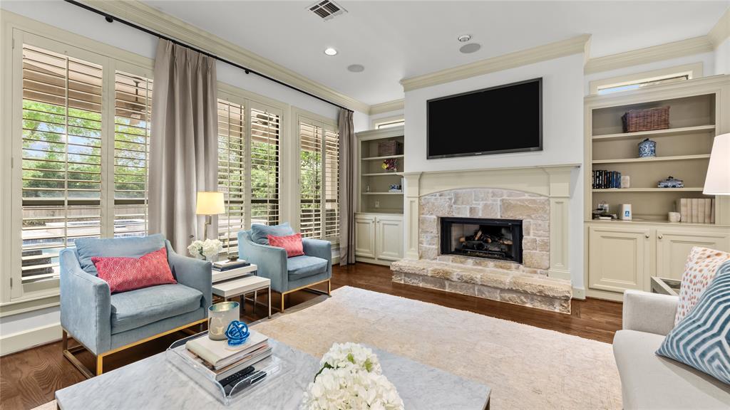 5558 Aspen Street, Bellaire, Texas image 3