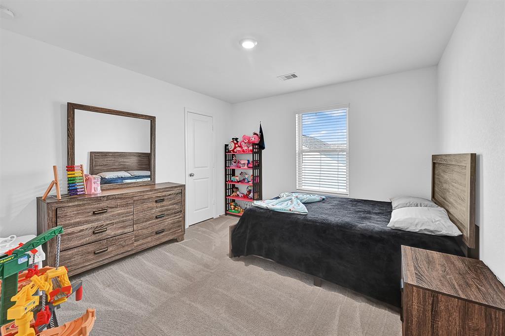 7826 Switchgrass Creek Drive, Katy, Texas image 13