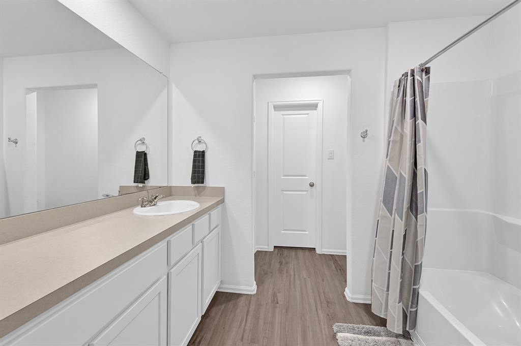 7826 Switchgrass Creek Drive, Katy, Texas image 18