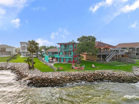 A home in San Leon