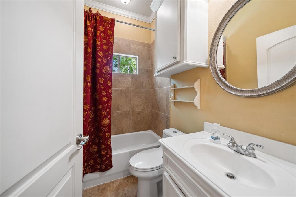 236 Camden Hills Drive, Montgomery, Texas image 5