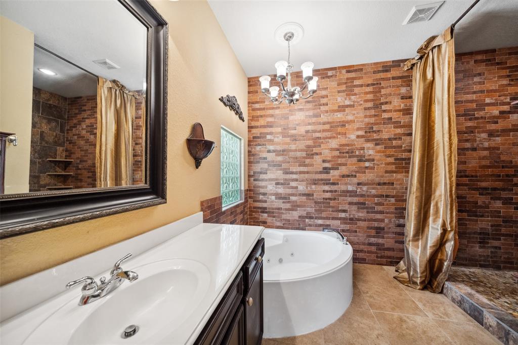 236 Camden Hills Drive, Montgomery, Texas image 16