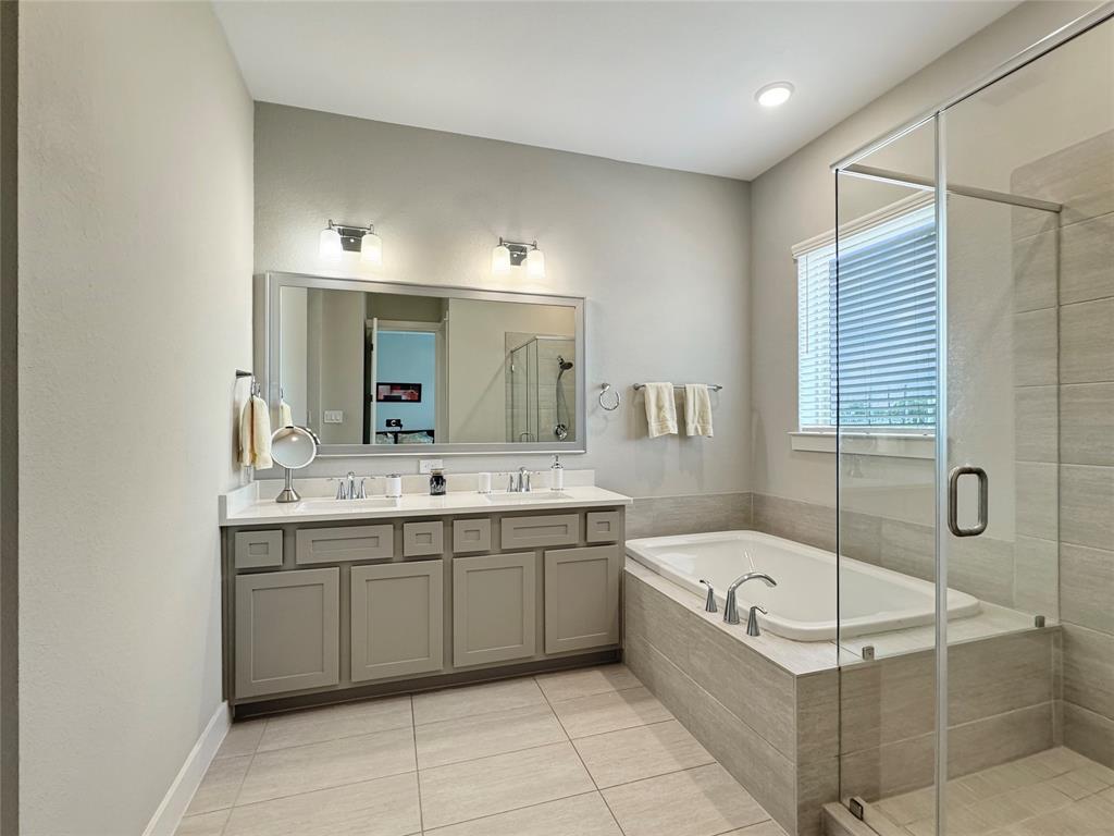 10928 Brambling Wood Drive, Houston, Texas image 14