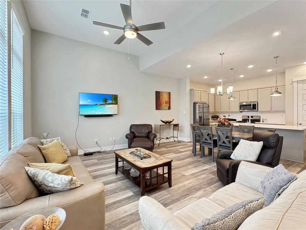 10928 Brambling Wood Drive, Houston, Texas image 4
