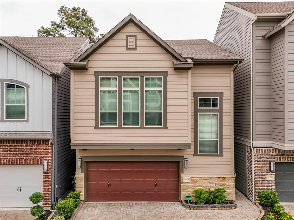 10928 Brambling Wood Drive, Houston, Texas image 1