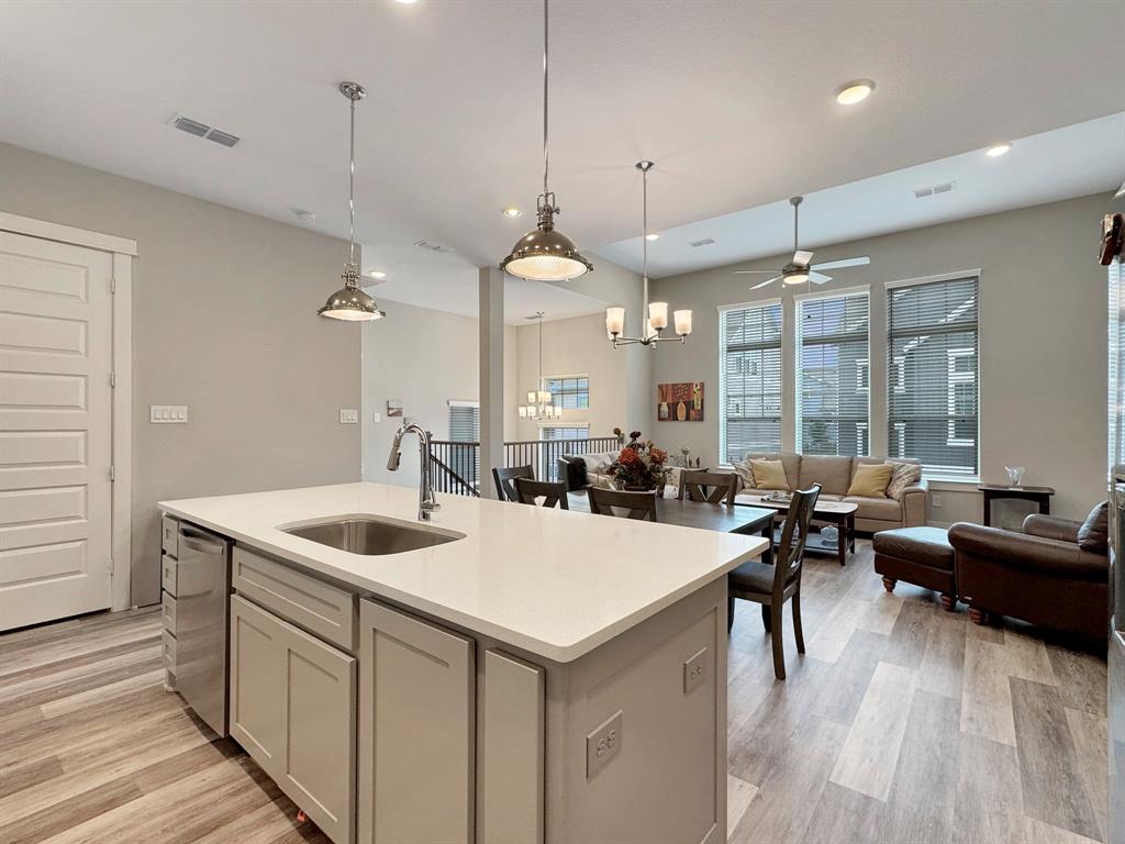 10928 Brambling Wood Drive, Houston, Texas image 8