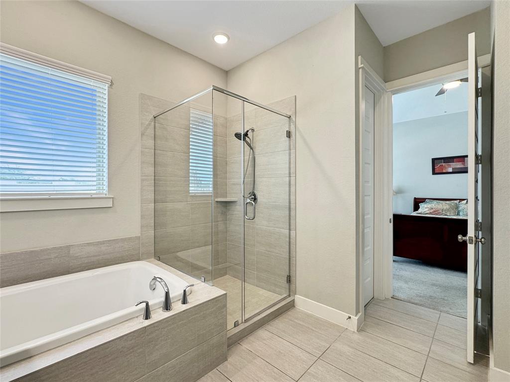 10928 Brambling Wood Drive, Houston, Texas image 16
