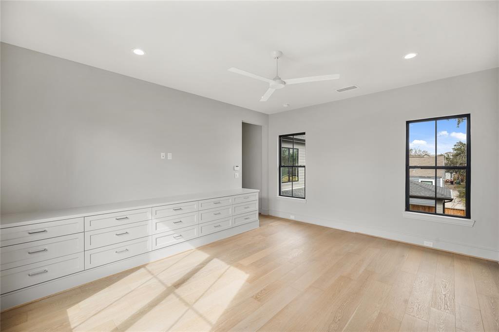 1133 E 7th 1/2 Street, Houston, Texas image 49