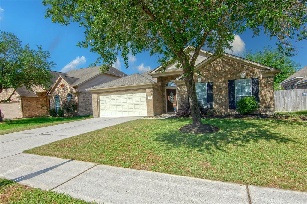 22211 Spring Crossing Drive, Spring, Texas image 2