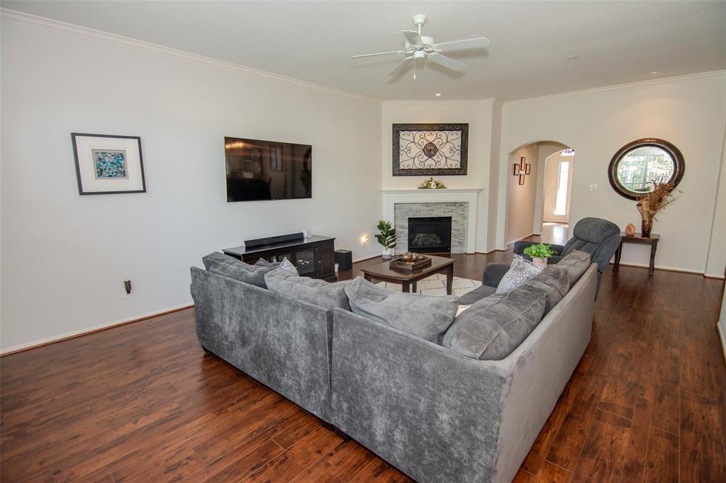 22211 Spring Crossing Drive, Spring, Texas image 6