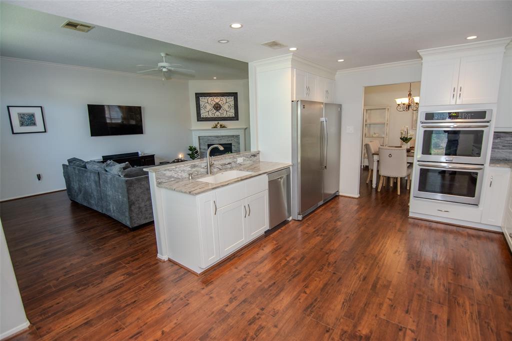 22211 Spring Crossing Drive, Spring, Texas image 19