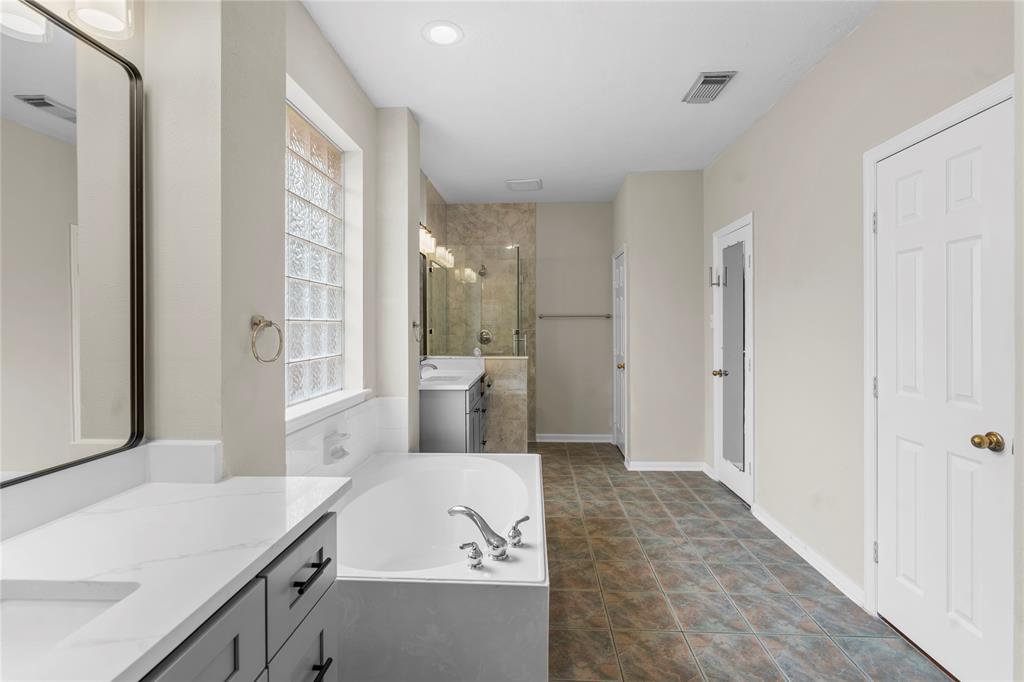1130 Foxland Chase Street, Sugar Land, Texas image 13