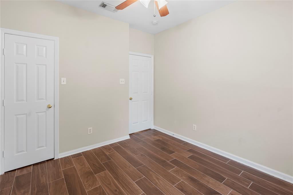 1130 Foxland Chase Street, Sugar Land, Texas image 18