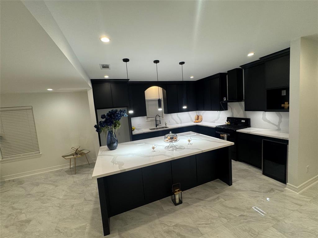 4501 Hirsch Road, Houston, Texas image 9