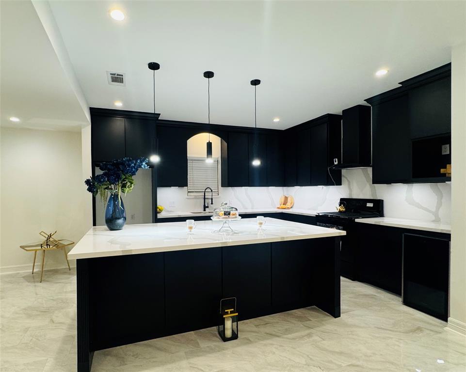 4501 Hirsch Road, Houston, Texas image 7