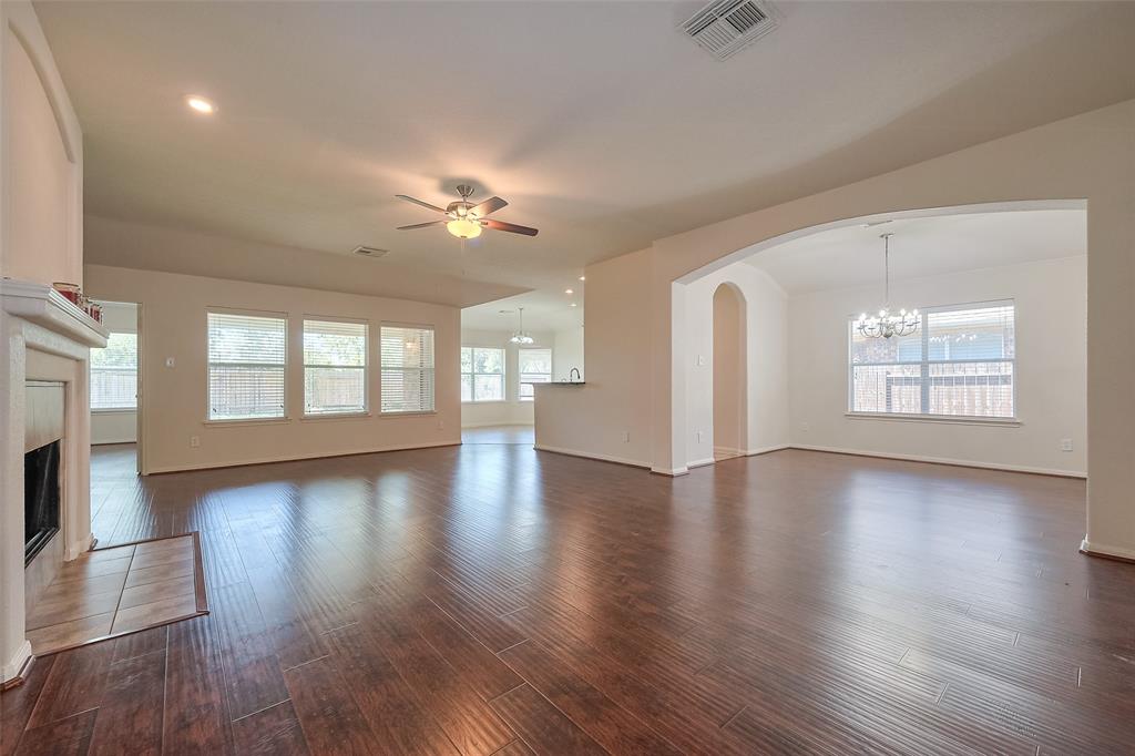 2318 Appian Way, Pearland, Texas image 8