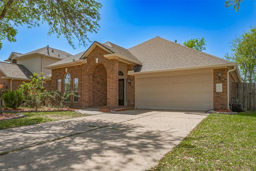 2318 Appian Way, Pearland, Texas image 4
