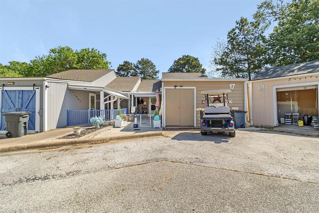 17 Townhouse Lane