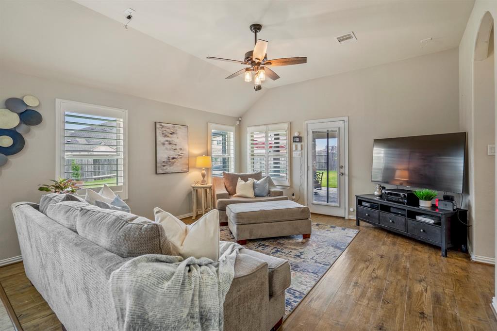 9210 Monarch Field Lane, Cypress, Texas image 10