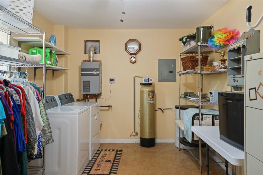 11066 County Road 190, Alvin, Texas image 39