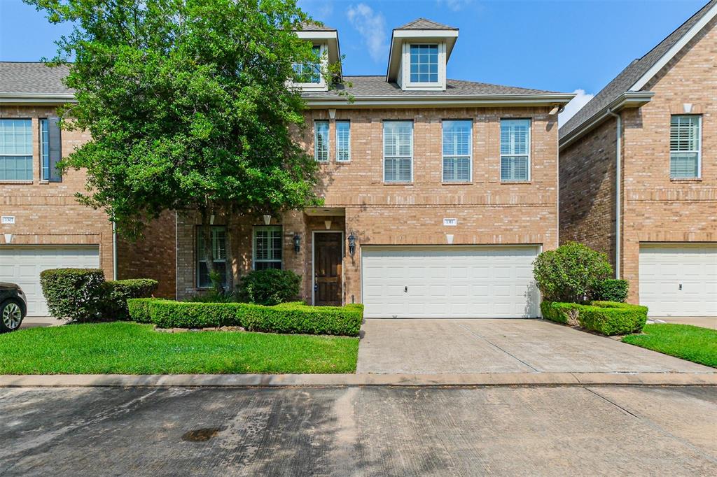 1311 Shady Villa Pine