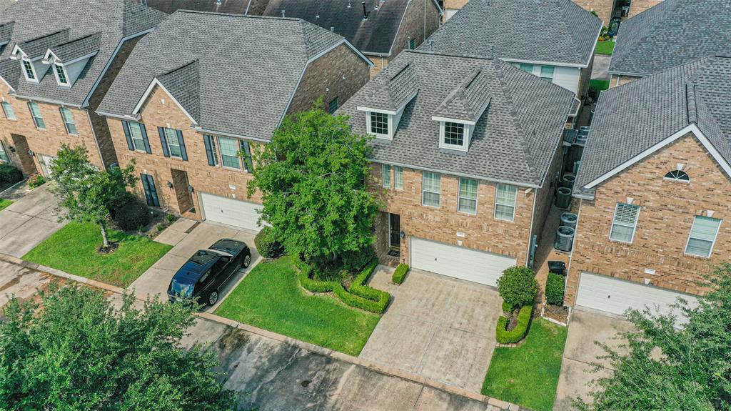 1311 Shady Villa Pine