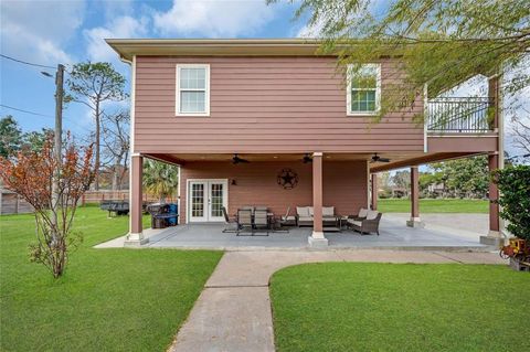 A home in South Houston