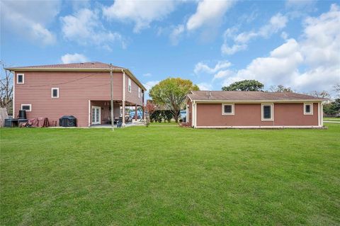 A home in South Houston