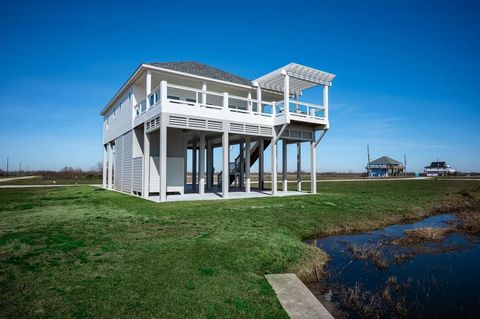 A home in Port Bolivar