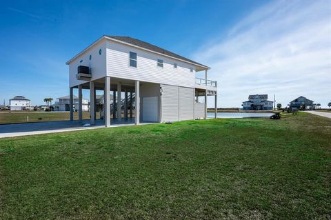 A home in Port Bolivar