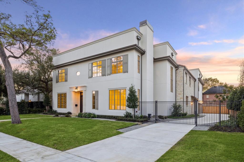 1944 Larchmont Road