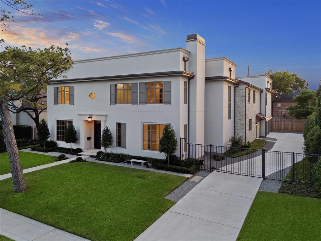 1944 Larchmont Road